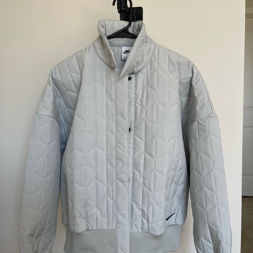 Nike women’s bomber jacket Medium.